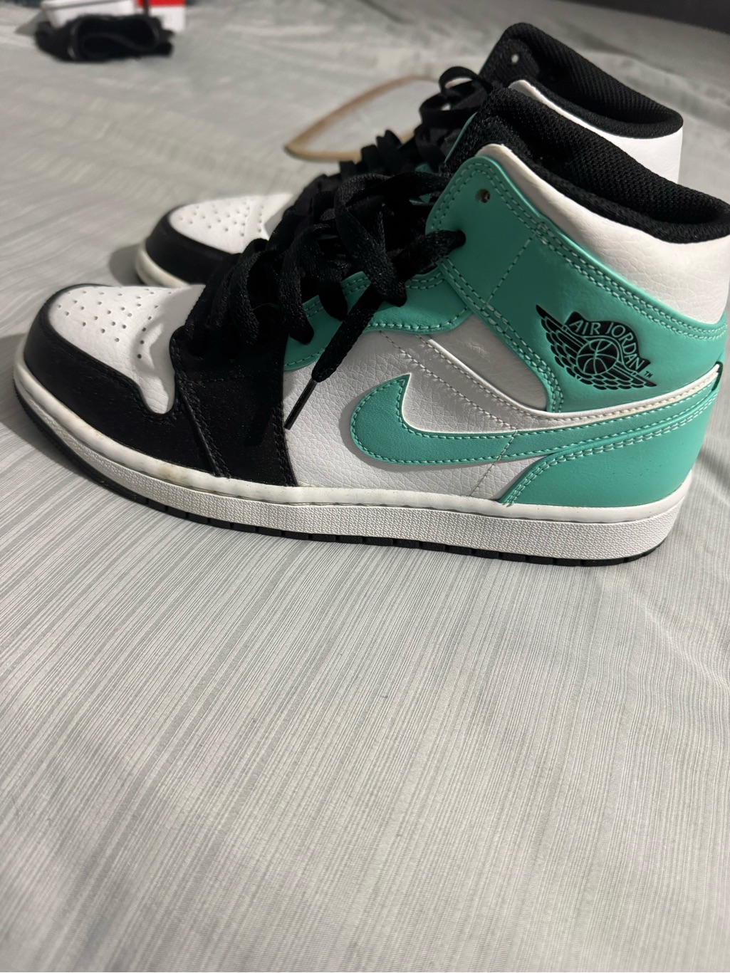 Jordan Kids High-Top Sneakers In White, Black & Teal